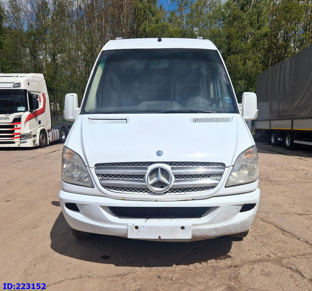 MERCEDES-BENZ Sprinter 518-VIP- 17 places - Minibus, Mikrobus: obrázek 2 MERCEDES-BENZ Sprinter 518-VIP- 17 places - Minibus, Mikrobus: obrázek 2