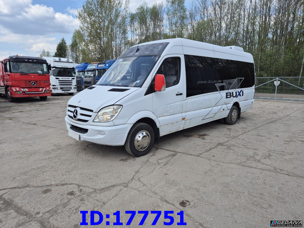 MERCEDES-BENZ Sprinter 518 - VIP - 17-seater - Turistický autobus: obrázek 2 MERCEDES-BENZ Sprinter 518 - VIP - 17-seater - Turistický autobus: obrázek 2