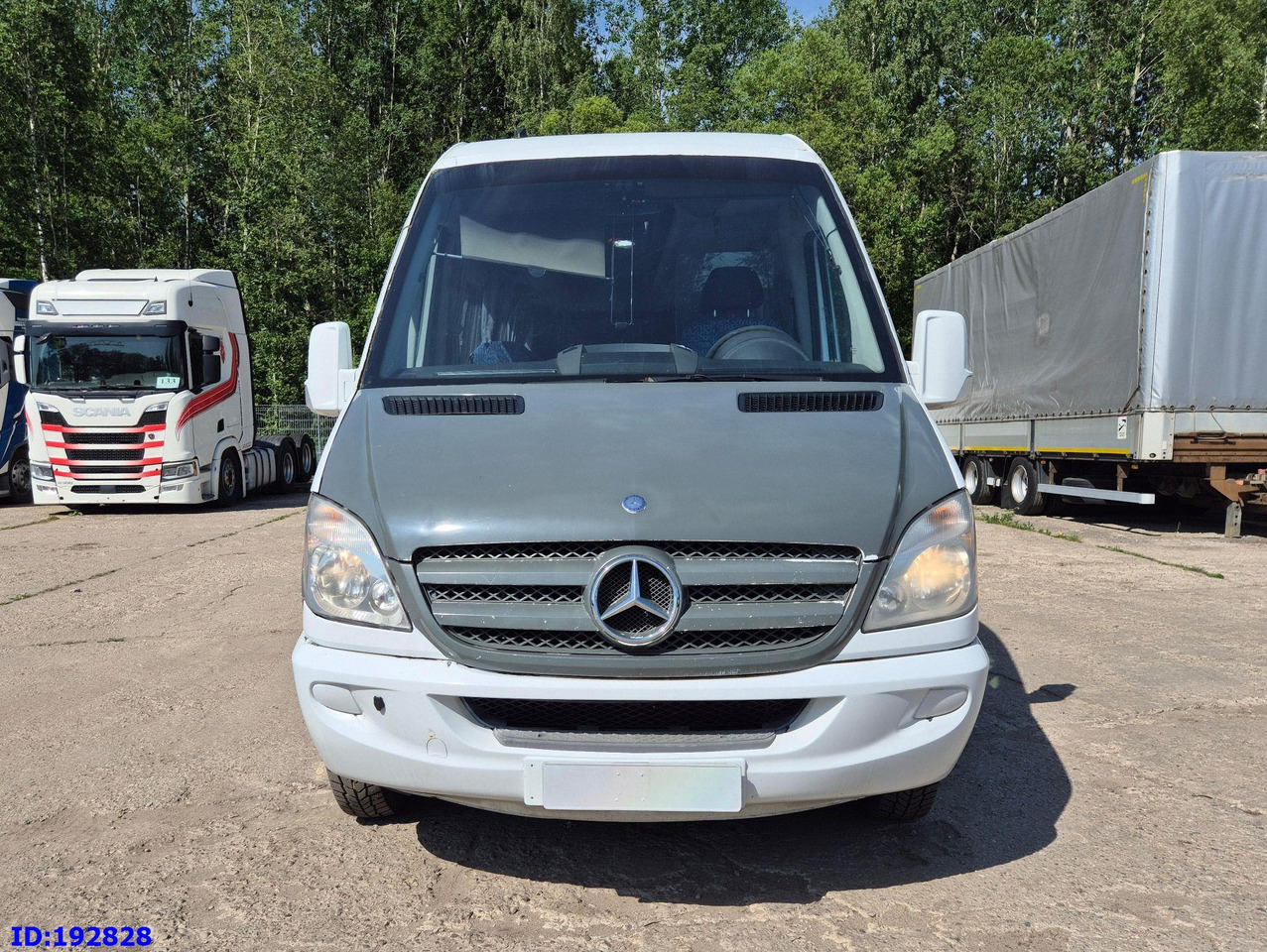 MERCEDES-BENZ Sprinter 519 - 17 place - Euro5 - Turistický autobus: obrázek 2 MERCEDES-BENZ Sprinter 519 - 17 place - Euro5 - Turistický autobus: obrázek 2