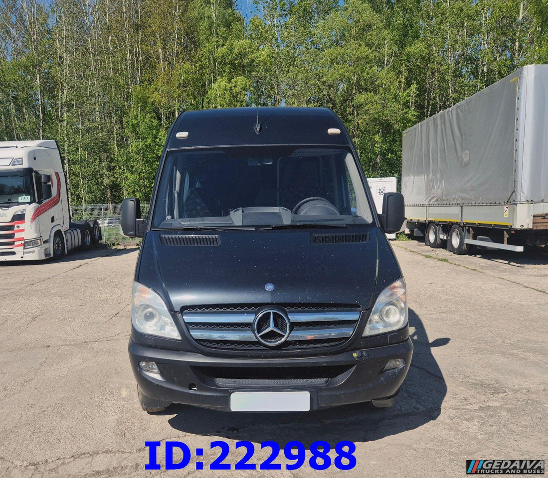 MERCEDES-BENZ Sprinter 519 VIP - 17 Seater - Turistický autobus: obrázek 2 MERCEDES-BENZ Sprinter 519 VIP - 17 Seater - Turistický autobus: obrázek 2