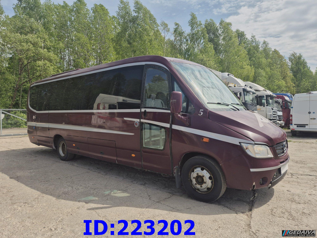MERCEDES-BENZ Sunrider 818D Vario 33 - Seater - Turistický autobus: obrázek 4 MERCEDES-BENZ Sunrider 818D Vario 33 - Seater - Turistický autobus: obrázek 4
