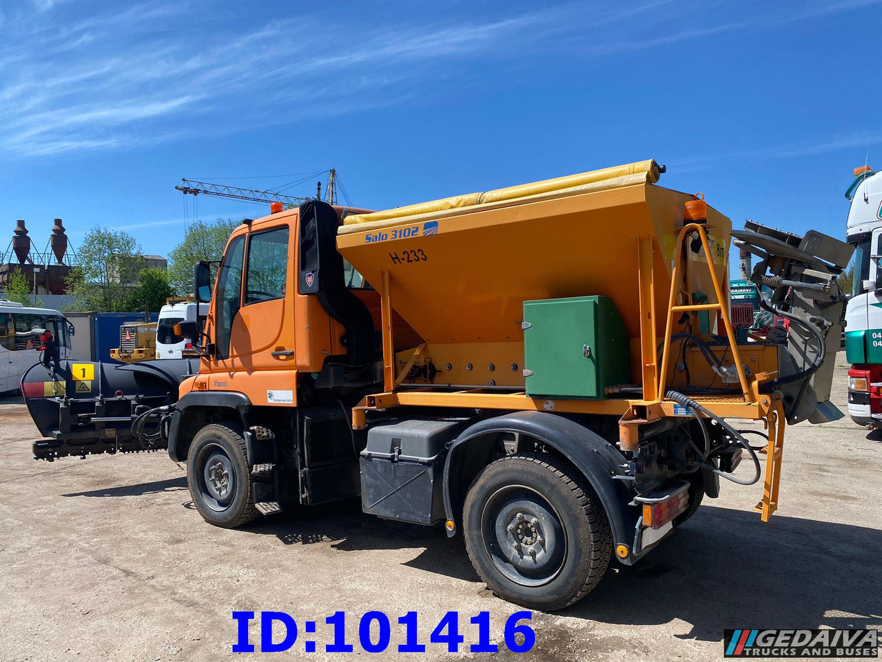 MERCEDES-BENZ Unimog U300 4X4 - Vozidlo pro zimní údržbu: obrázek 4 MERCEDES-BENZ Unimog U300 4X4 - Vozidlo pro zimní údržbu: obrázek 4