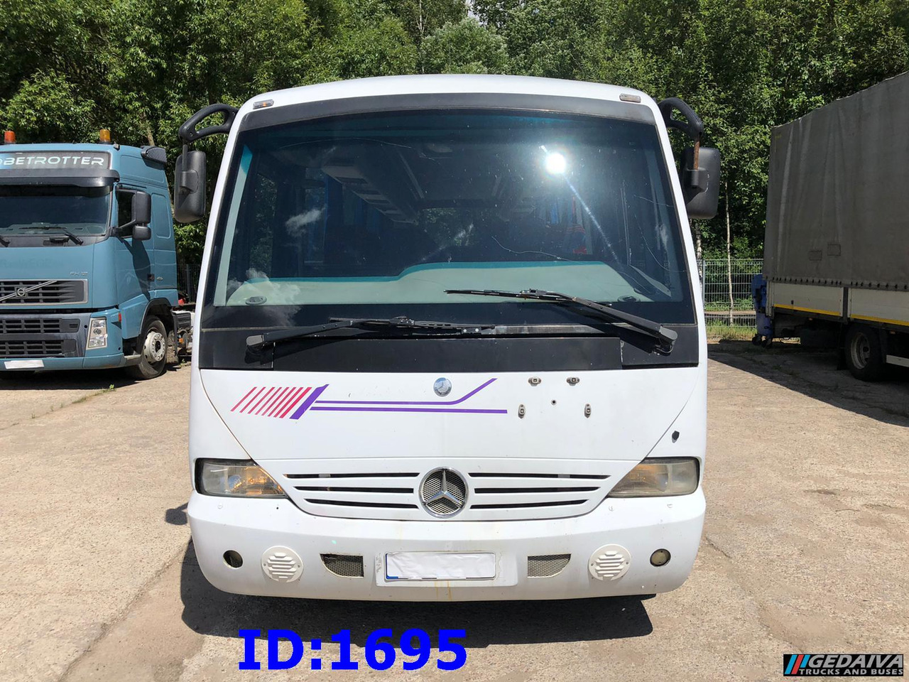 MERCEDES-BENZ Vario Medio 815 30-Seater - Turistický autobus: obrázek 2 MERCEDES-BENZ Vario Medio 815 30-Seater - Turistický autobus: obrázek 2