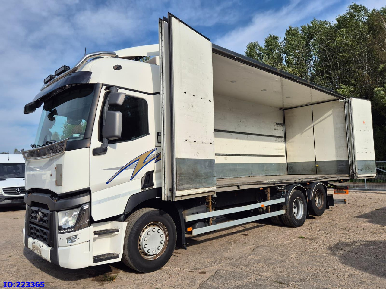 Skříňový nákladní auto RENAULT T520 6x2 Euro 6 (Box 7.82m): obrázek 14