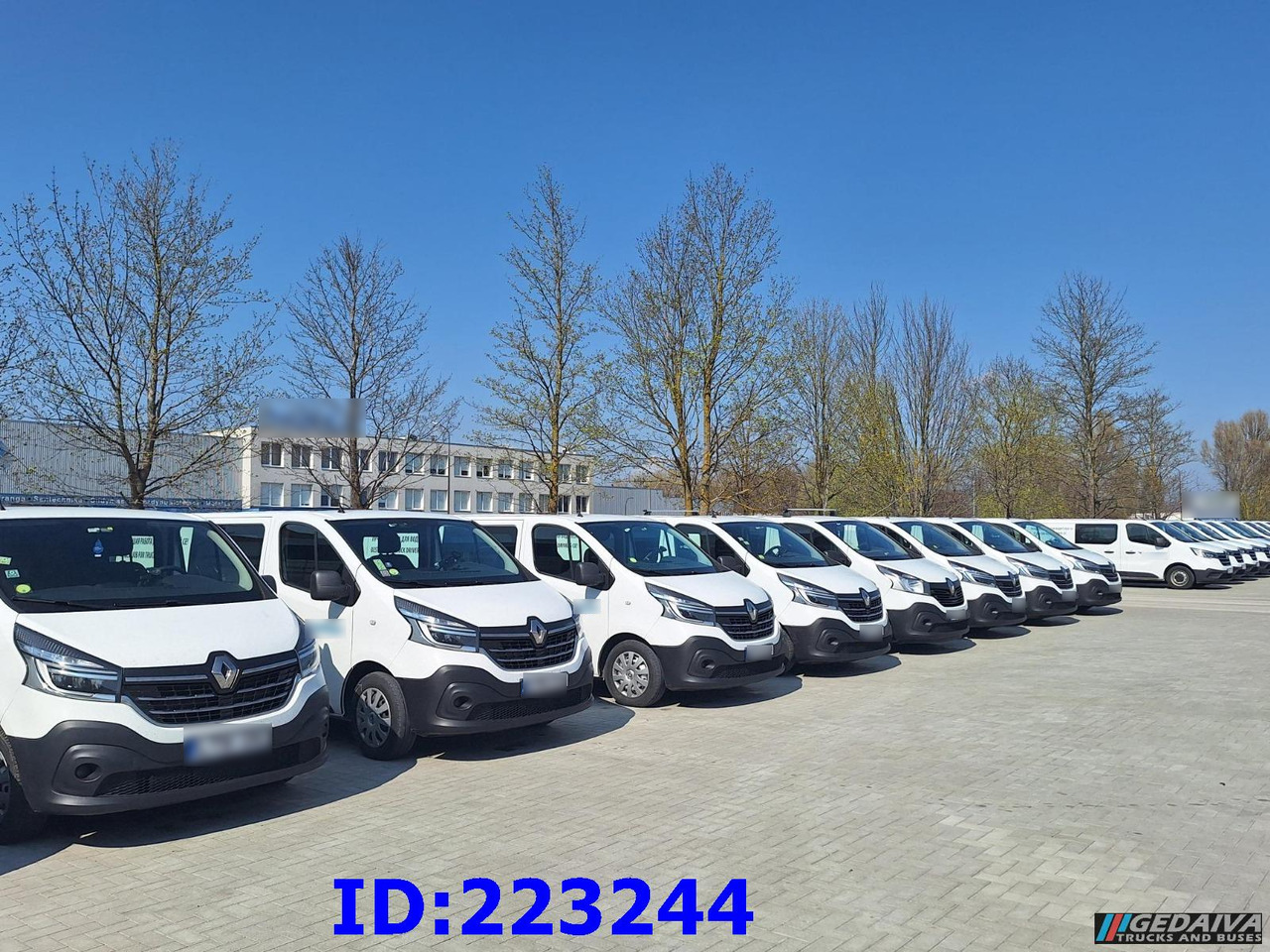 RENAULT Trafic (6pcs. available) - Dodávka s dvojitou kabinou: obrázek 1 RENAULT Trafic (6pcs. available) - Dodávka s dvojitou kabinou: obrázek 1