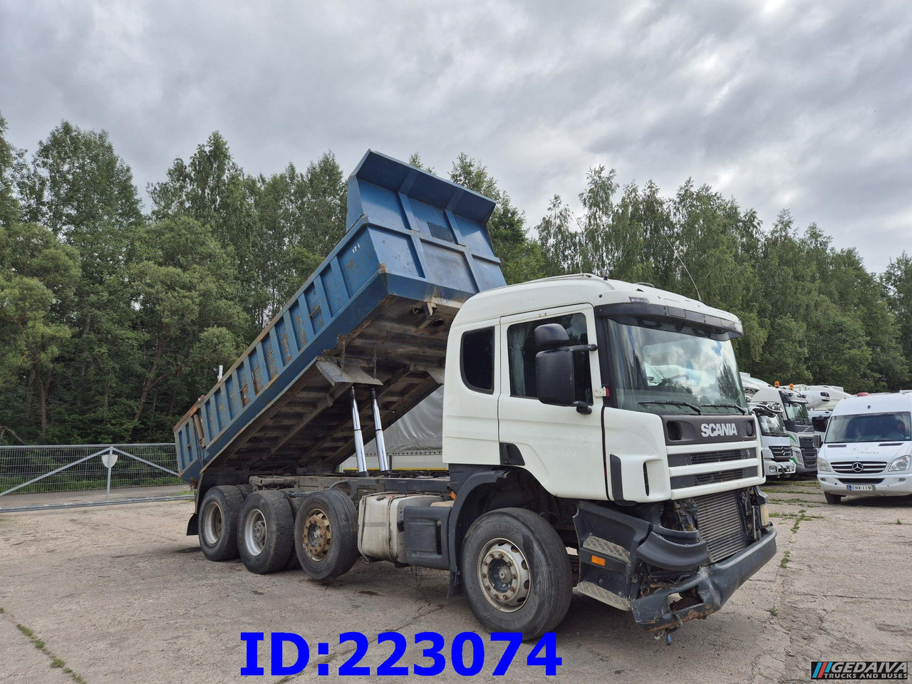 SCANIA 124 8x2 - Manual - Full steel - Sklápěč: obrázek 3 SCANIA 124 8x2 - Manual - Full steel - Sklápěč: obrázek 3