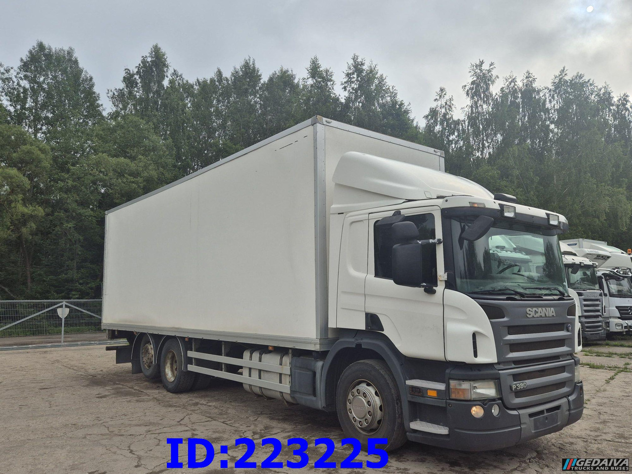 SCANIA P380 6x2 Open side box - Skříňový nákladní auto: obrázek 3 SCANIA P380 6x2 Open side box - Skříňový nákladní auto: obrázek 3