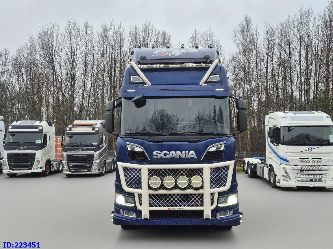 SCANIA R650 Full air 8x4 Steering axle (3 pedal) - Podvozek s kabinou: obrázek 2 SCANIA R650 Full air 8x4 Steering axle (3 pedal) - Podvozek s kabinou: obrázek 2