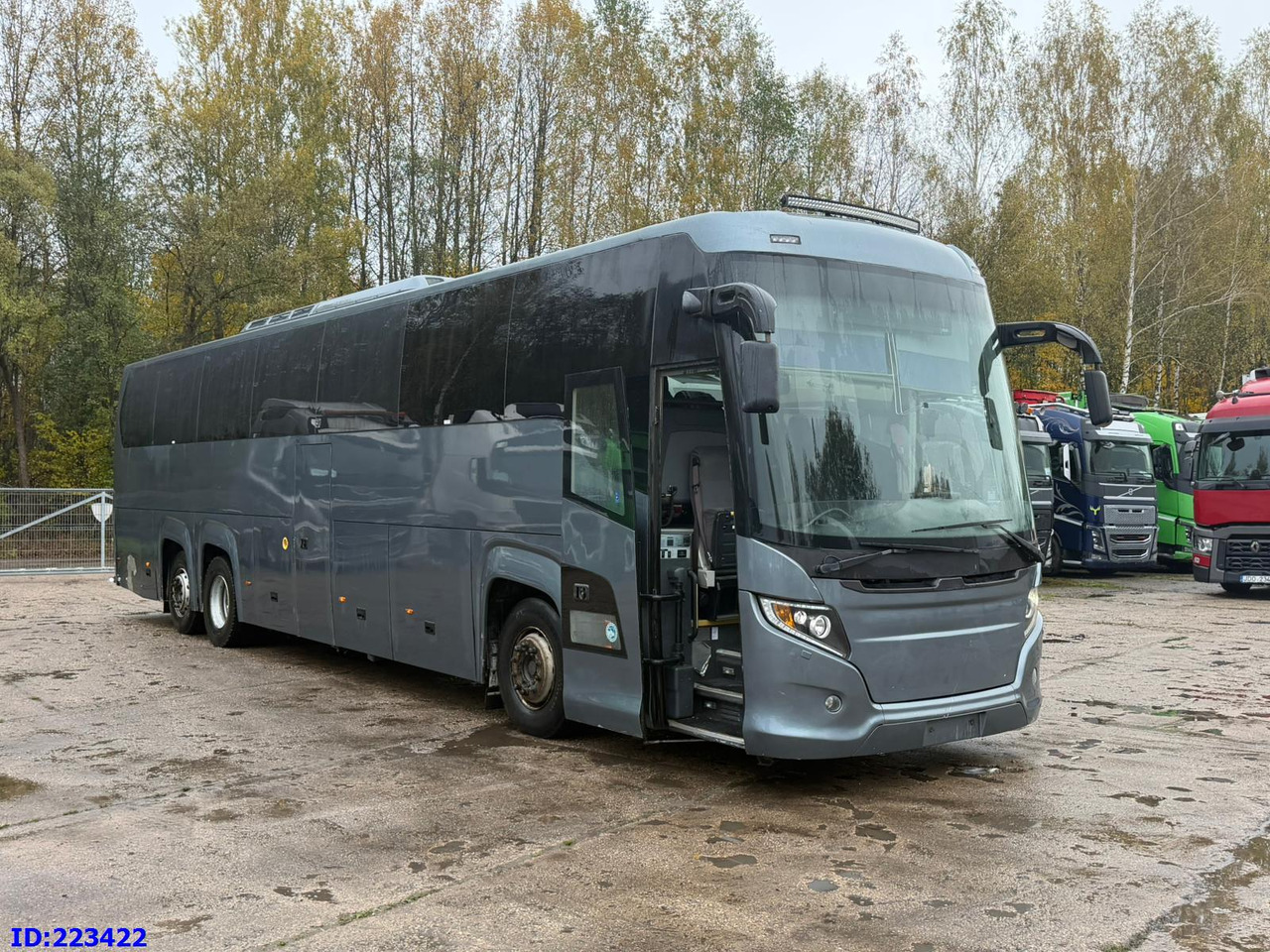 SCANIA Touring HD Higer 53+2 Euro5 - Turistický autobus: obrázek 4 SCANIA Touring HD Higer 53+2 Euro5 - Turistický autobus: obrázek 4