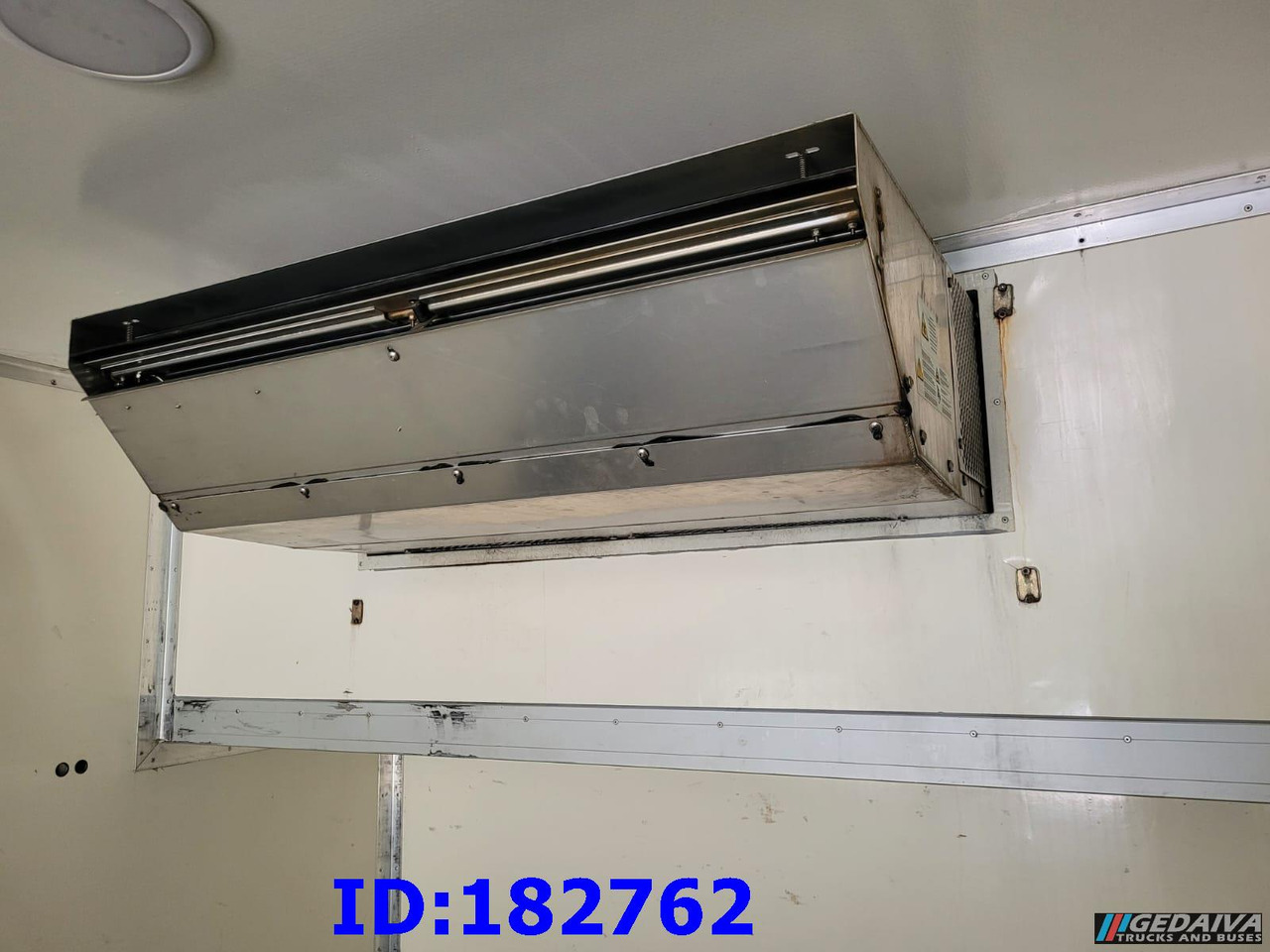 THERMO KING TS-500e - Chladicí zařízení: obrázek 4 THERMO KING TS-500e - Chladicí zařízení: obrázek 4