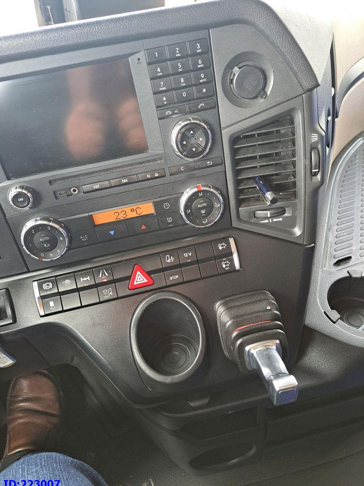 Tahač MERCEDES-BENZ Actros 1843 Euro6: obrázek 13