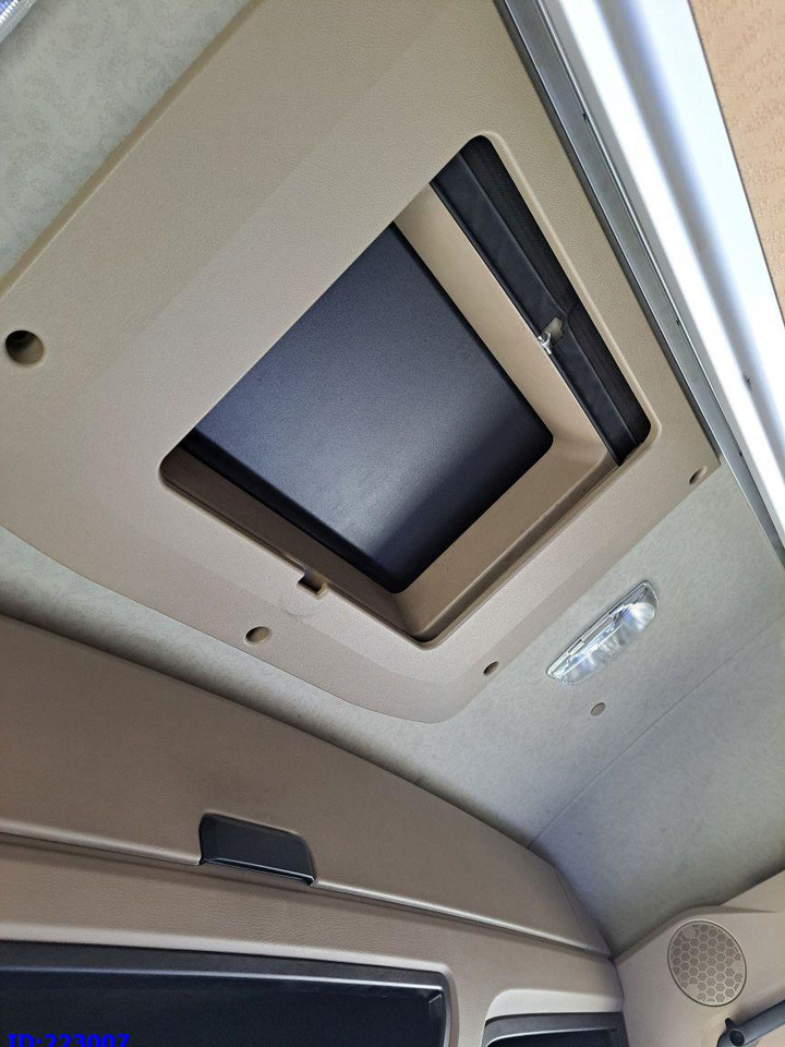 Tahač MERCEDES-BENZ Actros 1843 Euro6: obrázek 17