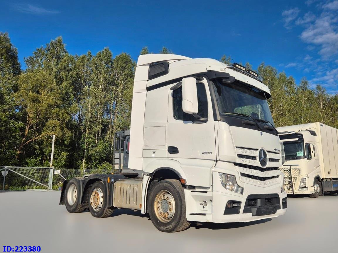 MERCEDES-BENZ Actros 2551 6x2 -Steering axle - Euro6 - Tahač: obrázek 4 MERCEDES-BENZ Actros 2551 6x2 -Steering axle - Euro6 - Tahač: obrázek 4