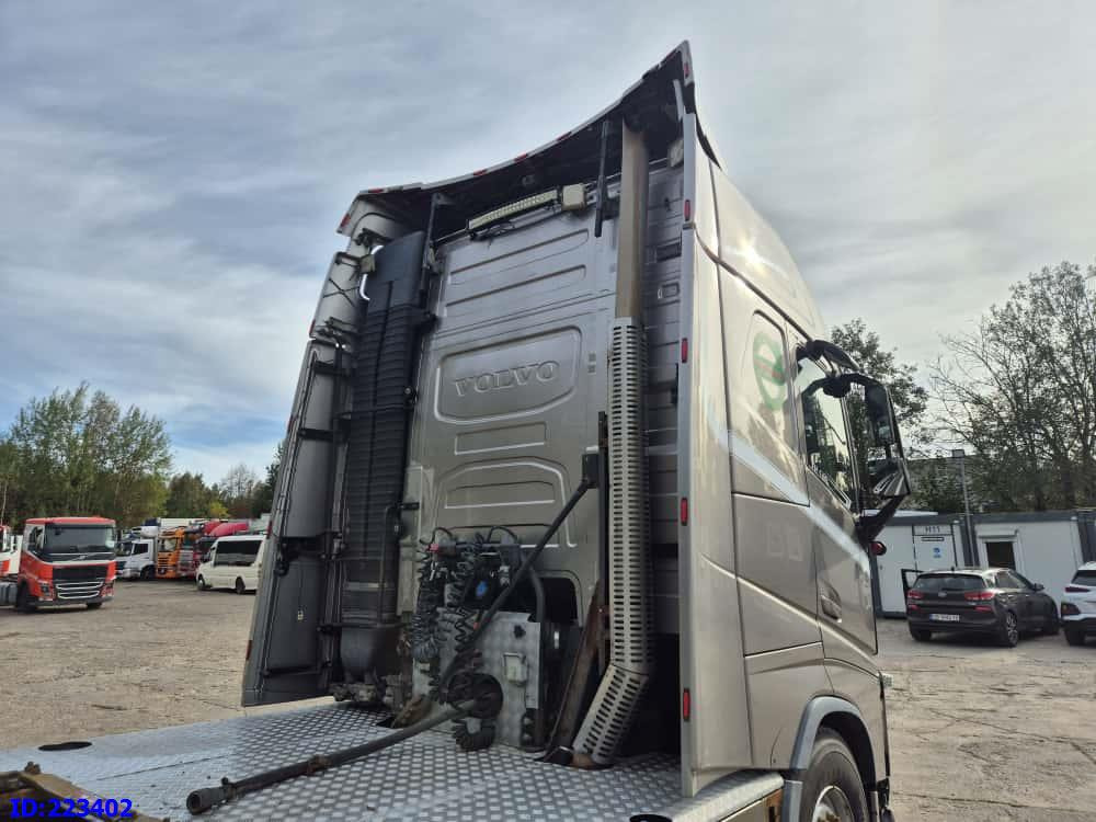 VOLVO FH13 540HP 6x4 low mileage 660.000 km. hydraulics - Tahač: obrázek 5 VOLVO FH13 540HP 6x4 low mileage 660.000 km. hydraulics - Tahač: obrázek 5