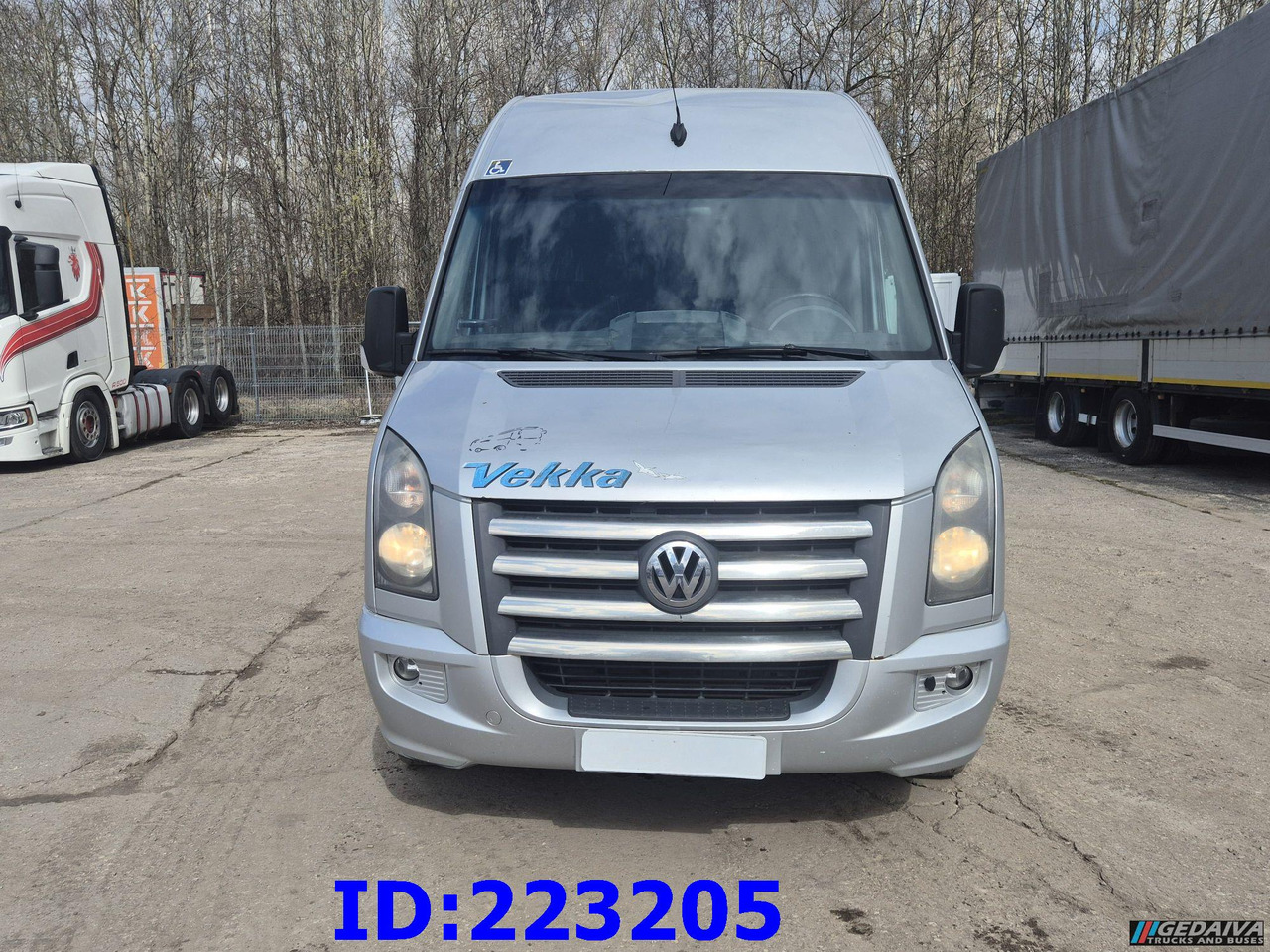 VOLKSWAGEN Crafter VIP - 17-seats - Euro5 - Turistický autobus: obrázek 2 VOLKSWAGEN Crafter VIP - 17-seats - Euro5 - Turistický autobus: obrázek 2