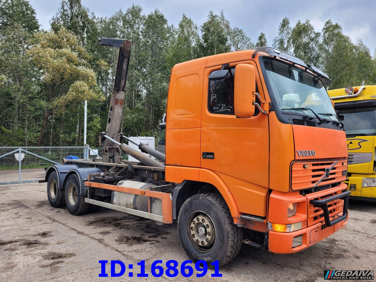 VOLVO FH12 380HP 6x2 10tyre Hook Tipper - Hákový nosič kontejnerů: obrázek 4 VOLVO FH12 380HP 6x2 10tyre Hook Tipper - Hákový nosič kontejnerů: obrázek 4