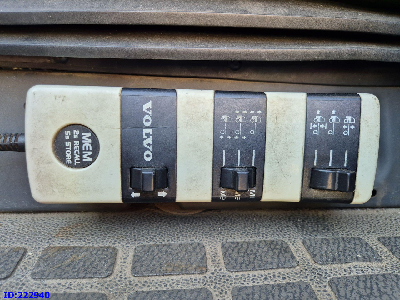 Nákladní automobil valníkový/ Plošinový VOLVO FH12 420HP + Crane Palfinger PK9501: obrázek 14