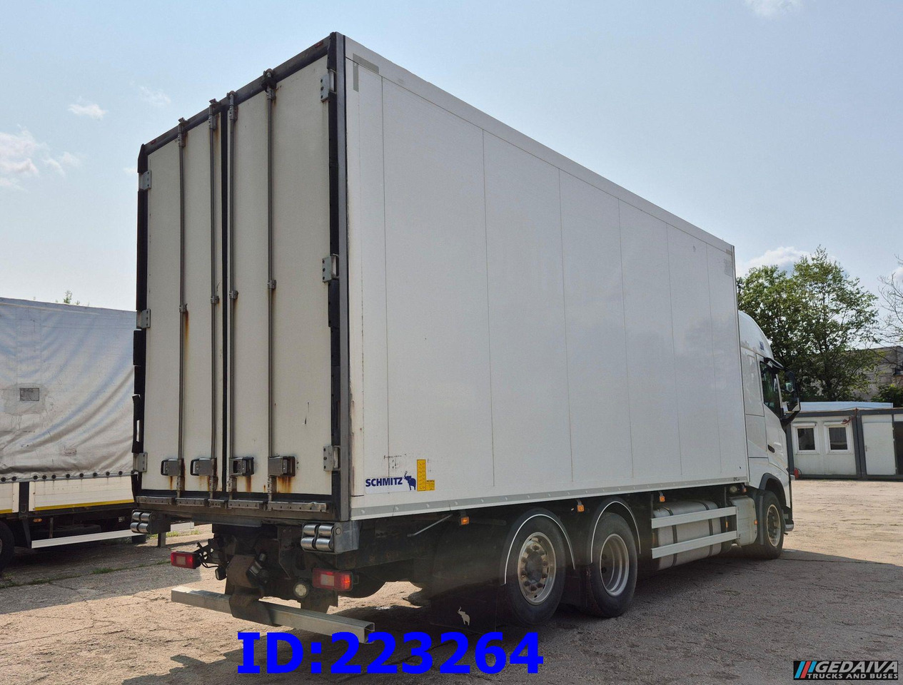 Chladírenský nákladní automobil VOLVO FH13 460HP 6x2 Steering axle Euro6: obrázek 9