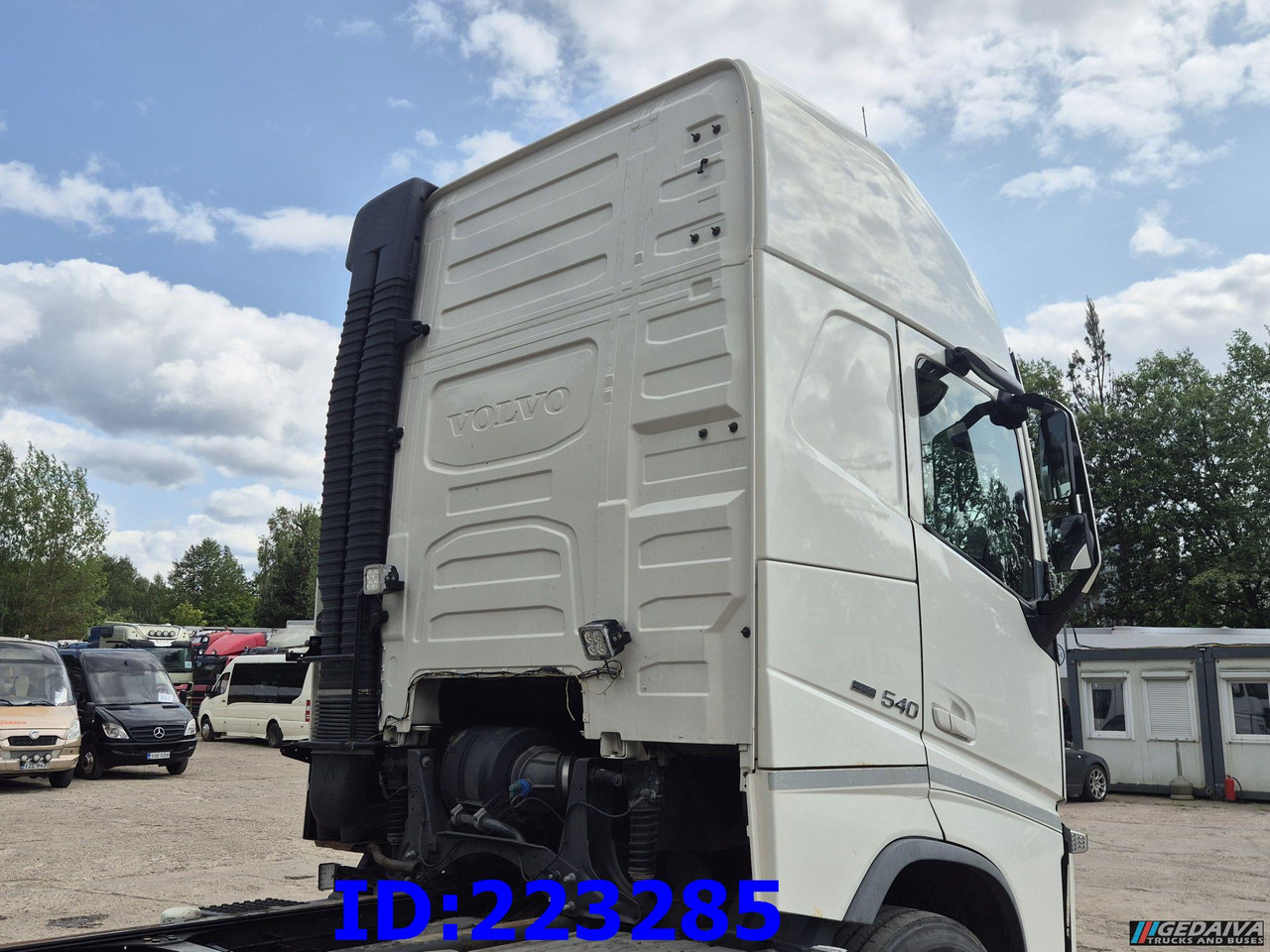 VOLVO FH13 540HP 6x2 (10 tyre) Euro6 - Podvozek s kabinou: obrázek 5 VOLVO FH13 540HP 6x2 (10 tyre) Euro6 - Podvozek s kabinou: obrázek 5