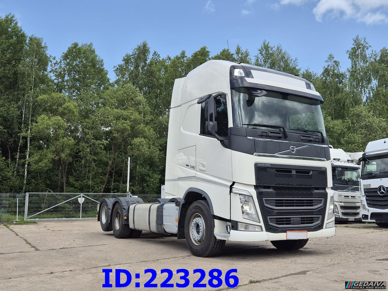 VOLVO FH13 540HP 6x2 (10 tyre) Euro6 - Podvozek s kabinou: obrázek 4 VOLVO FH13 540HP 6x2 (10 tyre) Euro6 - Podvozek s kabinou: obrázek 4