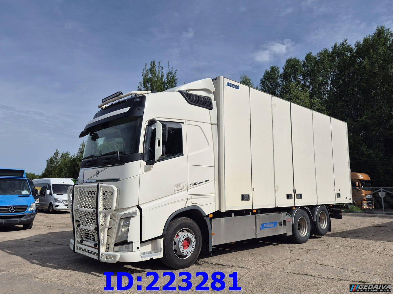 VOLVO FH13 540HP 6x2 (10 tyre) Euro6 - Izotermický nákladní automobil: obrázek 1 VOLVO FH13 540HP 6x2 (10 tyre) Euro6 - Izotermický nákladní automobil: obrázek 1