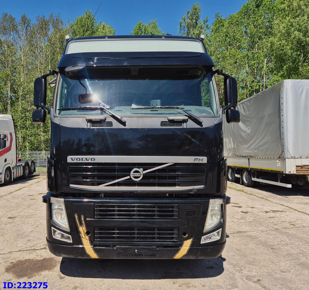 VOLVO FH13 540HP 8X4 (Steering axle) RETARDER - Podvozek s kabinou: obrázek 2 VOLVO FH13 540HP 8X4 (Steering axle) RETARDER - Podvozek s kabinou: obrázek 2