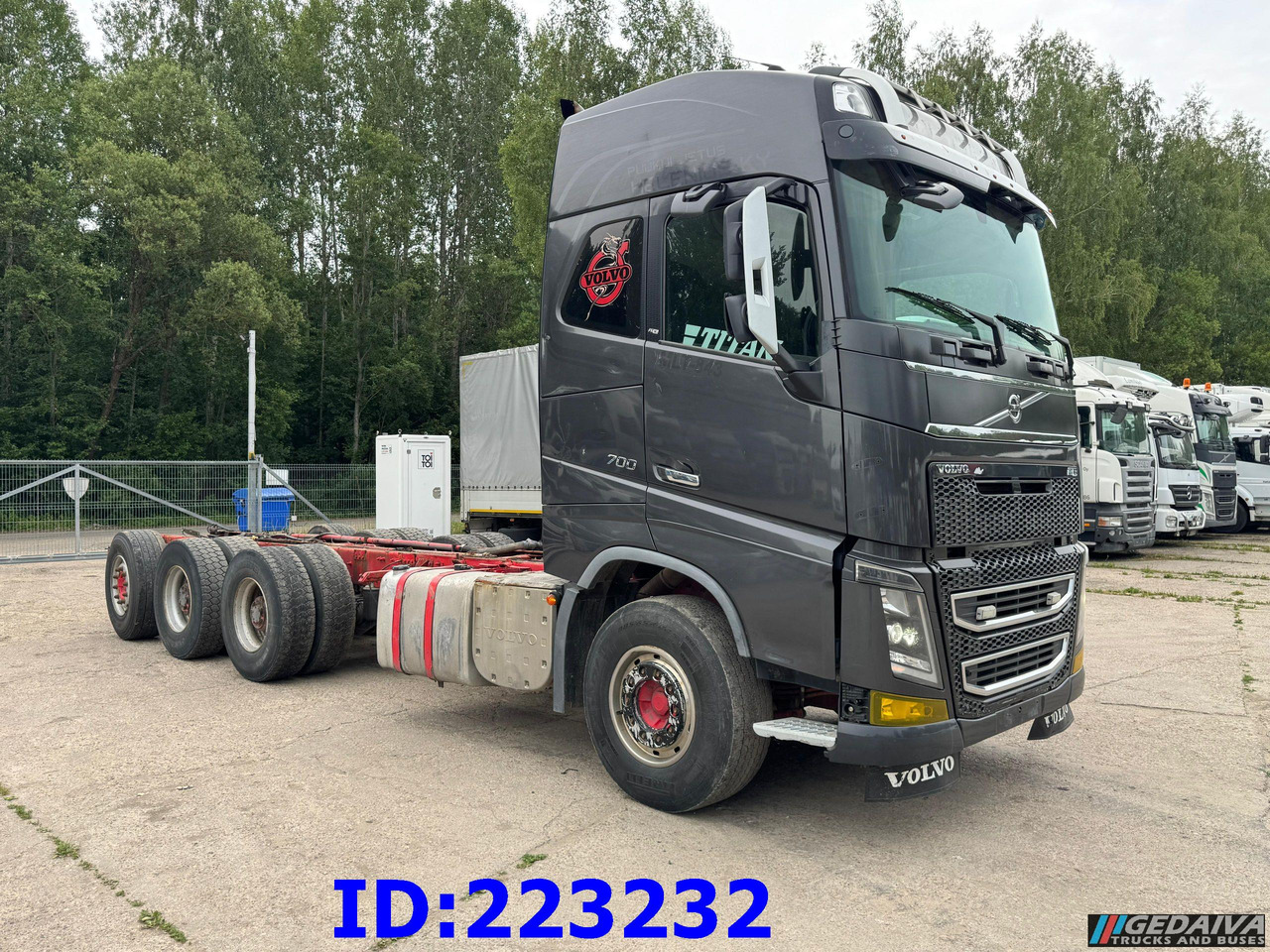 VOLVO FH16 700HP 8X4 Big Axles - Lesovůz: obrázek 3 VOLVO FH16 700HP 8X4 Big Axles - Lesovůz: obrázek 3