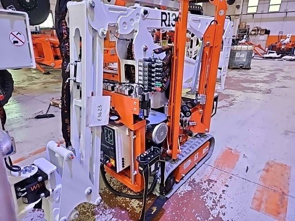 EasyLift R130 - Kloubová plošina: obrázek 3 EasyLift R130 - Kloubová plošina: obrázek 3