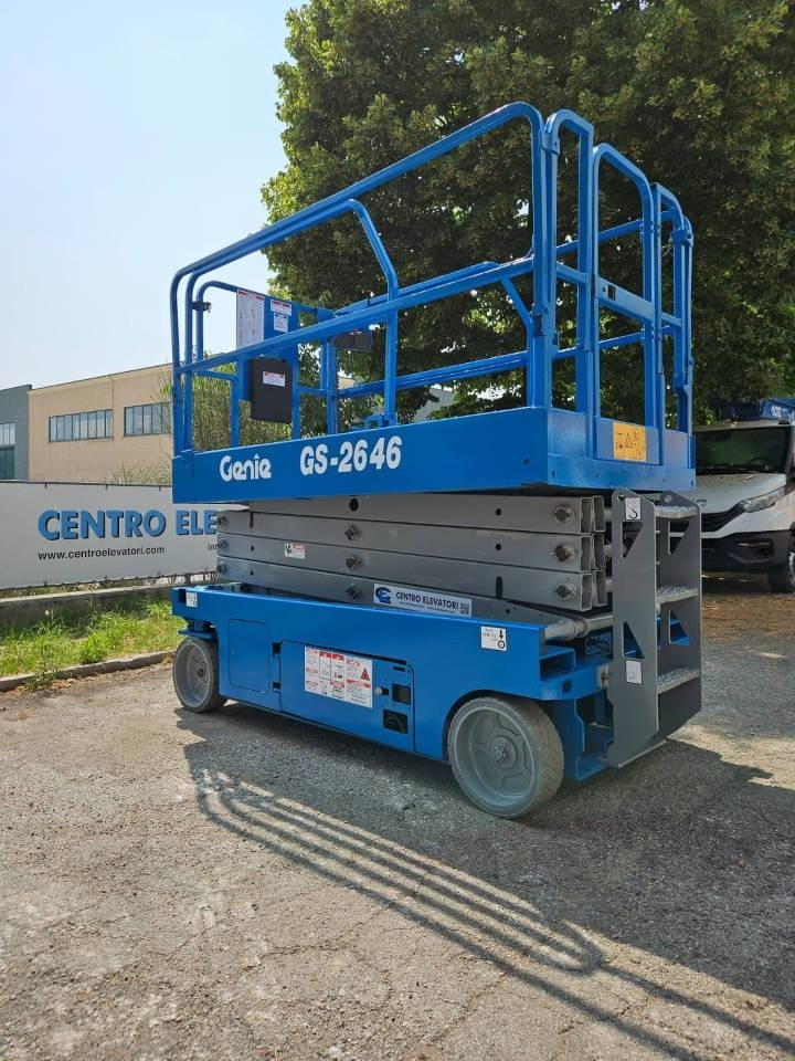Genie GS 2646 - Nůžková plošina: obrázek 2 Genie GS 2646 - Nůžková plošina: obrázek 2