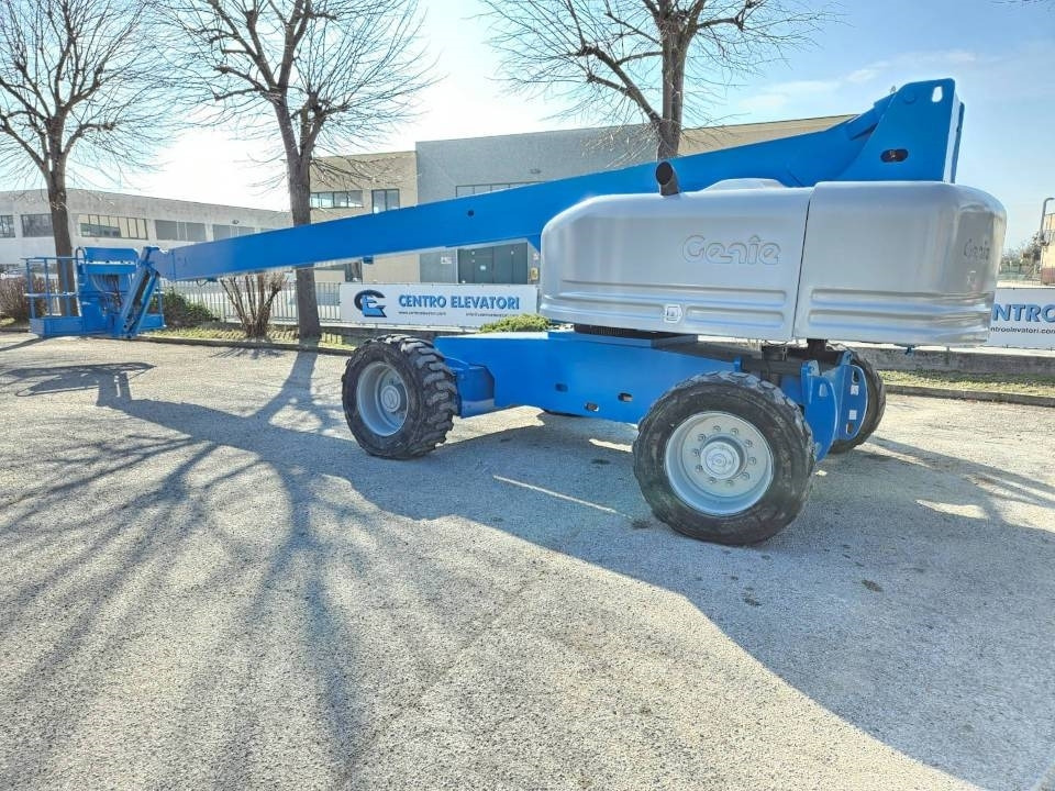 Genie S 85 4WD - Teleskopická plošina: obrázek 5 Genie S 85 4WD - Teleskopická plošina: obrázek 5