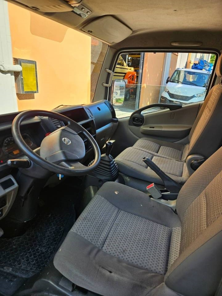 Isoli PNT 205 - Autoplošina: obrázek 4 Isoli PNT 205 - Autoplošina: obrázek 4