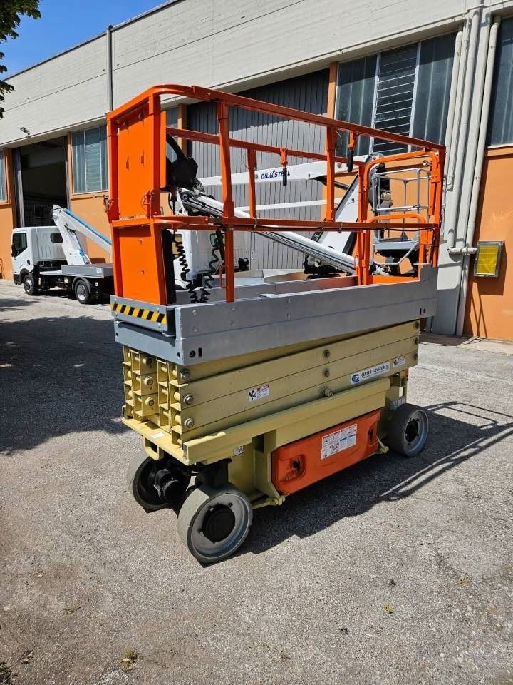 JLG 2630 ES - Nůžková plošina: obrázek 4 JLG 2630 ES - Nůžková plošina: obrázek 4