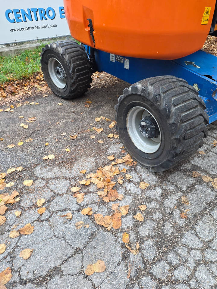 JLG 450AJ - Kloubová plošina: obrázek 3 JLG 450AJ - Kloubová plošina: obrázek 3