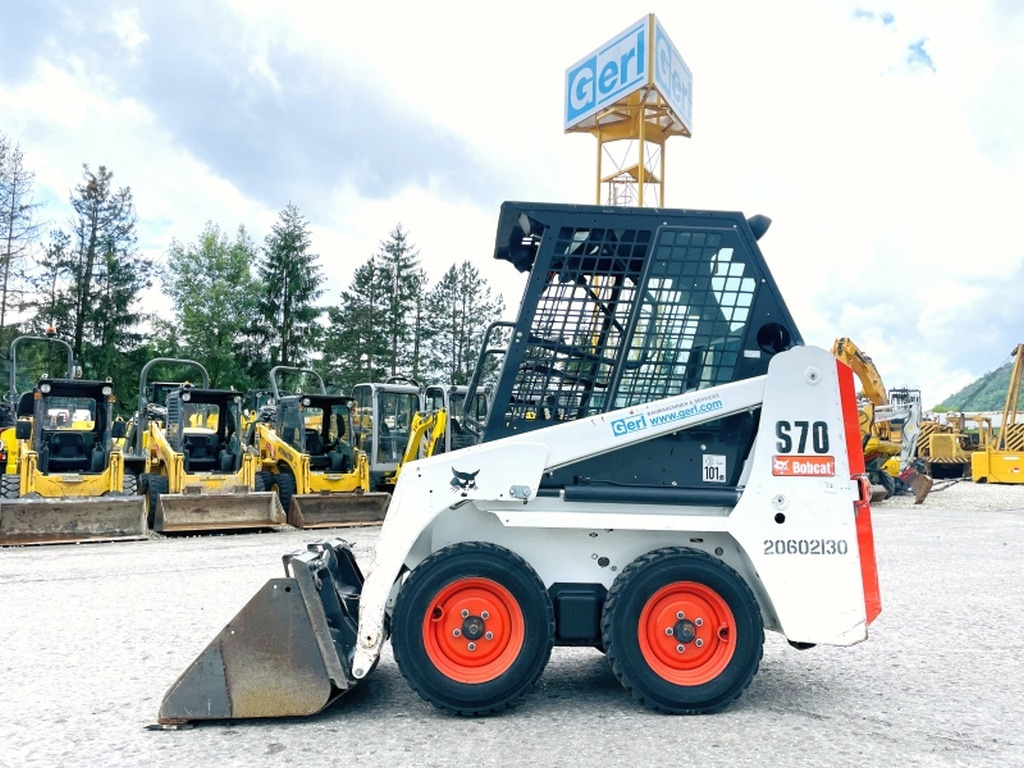 Bobcat S70 (4005) - Smykový nakladač: obrázek 1 Bobcat S70 (4005) - Smykový nakladač: obrázek 1