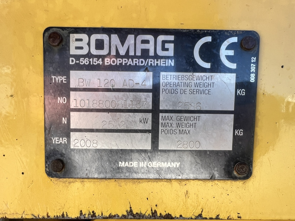 Silniční válec Bomag BW 120 AD-4 (111624): obrázek 7