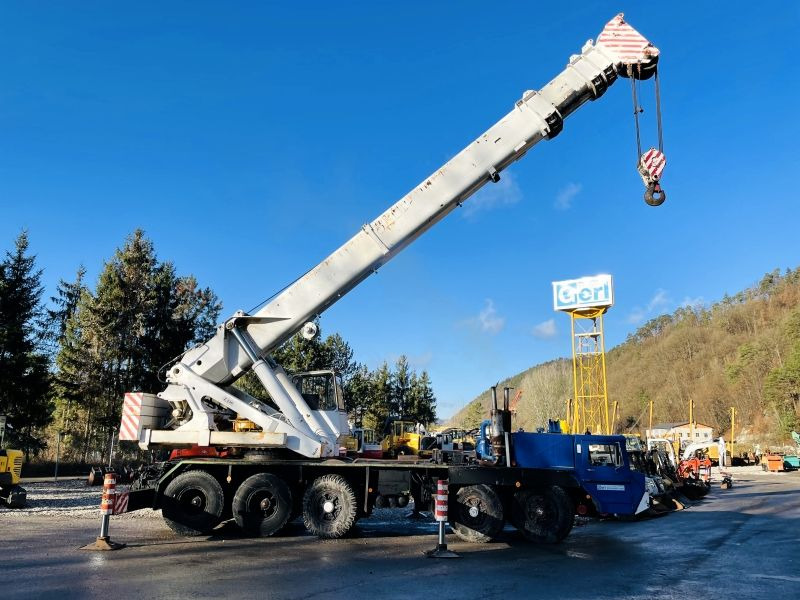 Demag HC200 (3384) - Autojeřáb: obrázek 3 Demag HC200 (3384) - Autojeřáb: obrázek 3