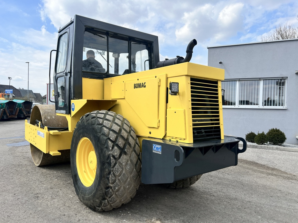 JCB Vibromax W 1402 D (111489) - Kompaktor: obrázek 4 JCB Vibromax W 1402 D (111489) - Kompaktor: obrázek 4