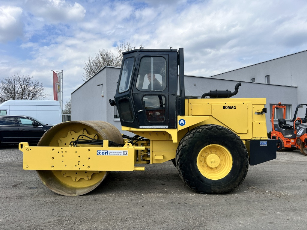 JCB Vibromax W 1402 D (111489) - Kompaktor: obrázek 2 JCB Vibromax W 1402 D (111489) - Kompaktor: obrázek 2