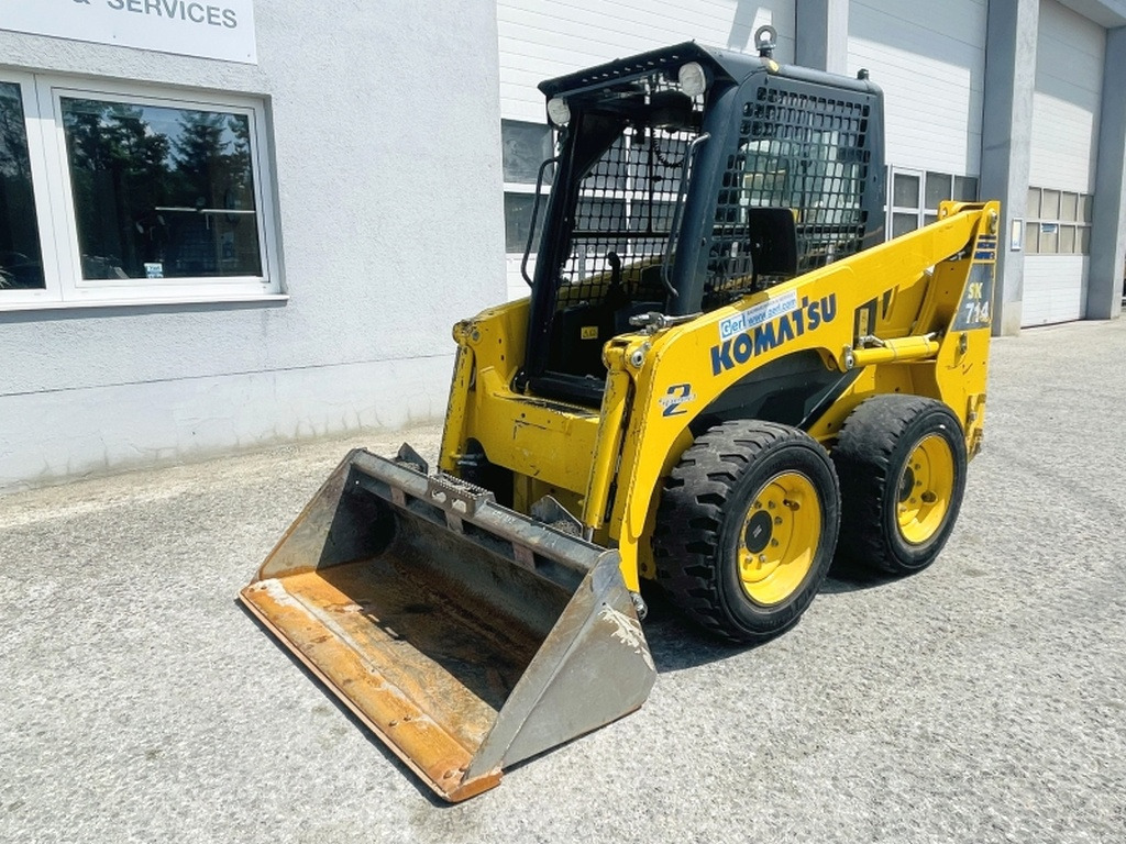 Komatsu SK714 (4012) - Smykový nakladač: obrázek 4 Komatsu SK714 (4012) - Smykový nakladač: obrázek 4