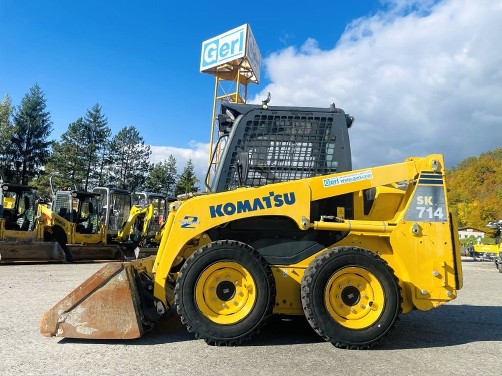 Komatsu SK714 (4077) - Smykový nakladač: obrázek 1 Komatsu SK714 (4077) - Smykový nakladač: obrázek 1