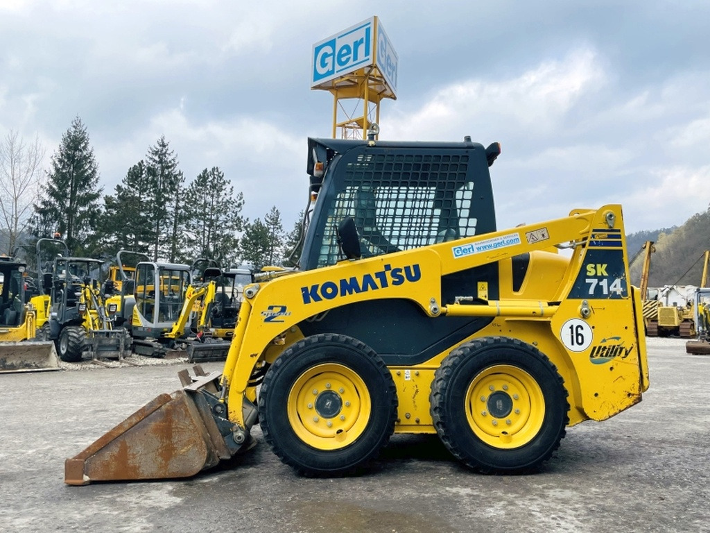 Komatsu SK714-5 (3947) - Smykový nakladač: obrázek 1 Komatsu SK714-5 (3947) - Smykový nakladač: obrázek 1
