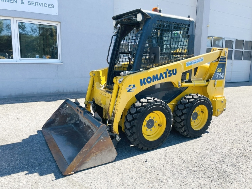 Komatsu SK714-5 (4066) - Smykový nakladač: obrázek 4 Komatsu SK714-5 (4066) - Smykový nakladač: obrázek 4