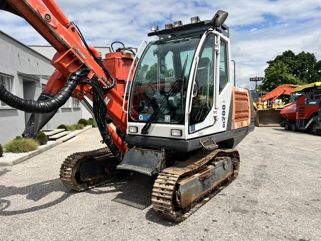 Sandvik DI 200 (111633) - Vrtná souprava: obrázek 4 Sandvik DI 200 (111633) - Vrtná souprava: obrázek 4