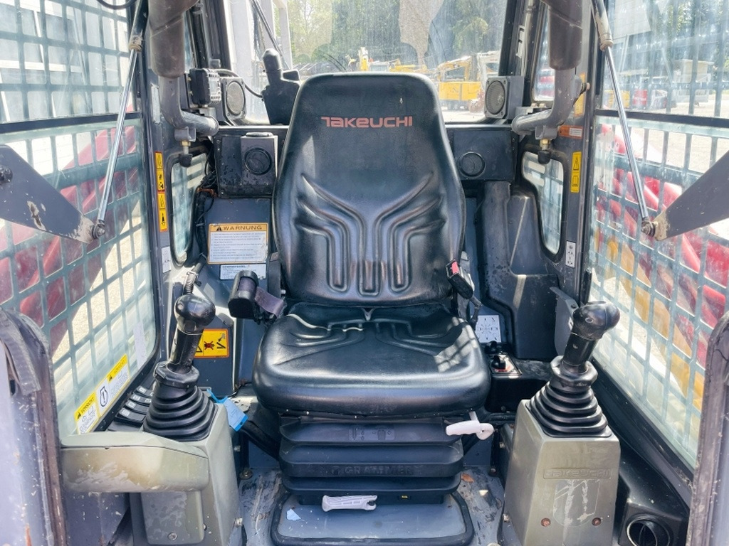 Takeuchi TL8 (4031) - Smykový nakladač: obrázek 5 Takeuchi TL8 (4031) - Smykový nakladač: obrázek 5