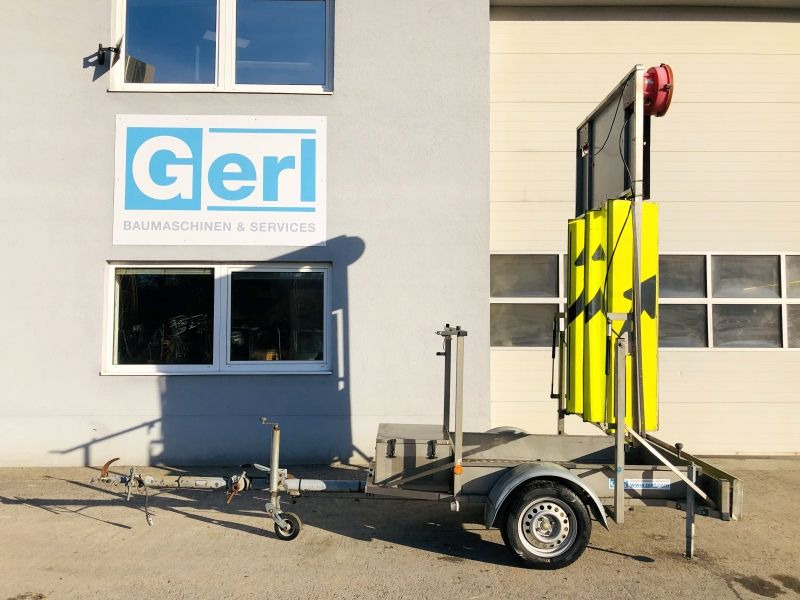 Verschiedenes Bucharts RMS2000 (3029) - Stavební zařízení, Přívěs: obrázek 2 Verschiedenes Bucharts RMS2000 (3029) - Stavební zařízení, Přívěs: obrázek 2