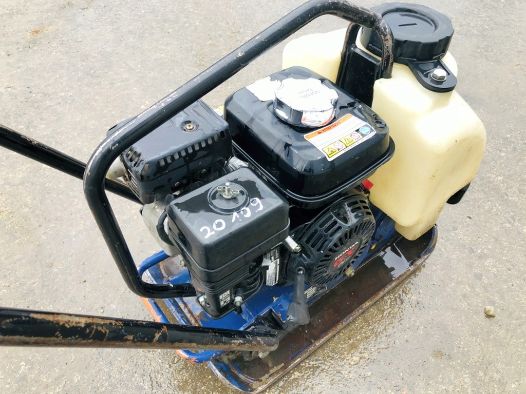 Verschiedenes MIKASA MVCF60HVAS (3931) - Vibrační deska: obrázek 2 Verschiedenes MIKASA MVCF60HVAS (3931) - Vibrační deska: obrázek 2