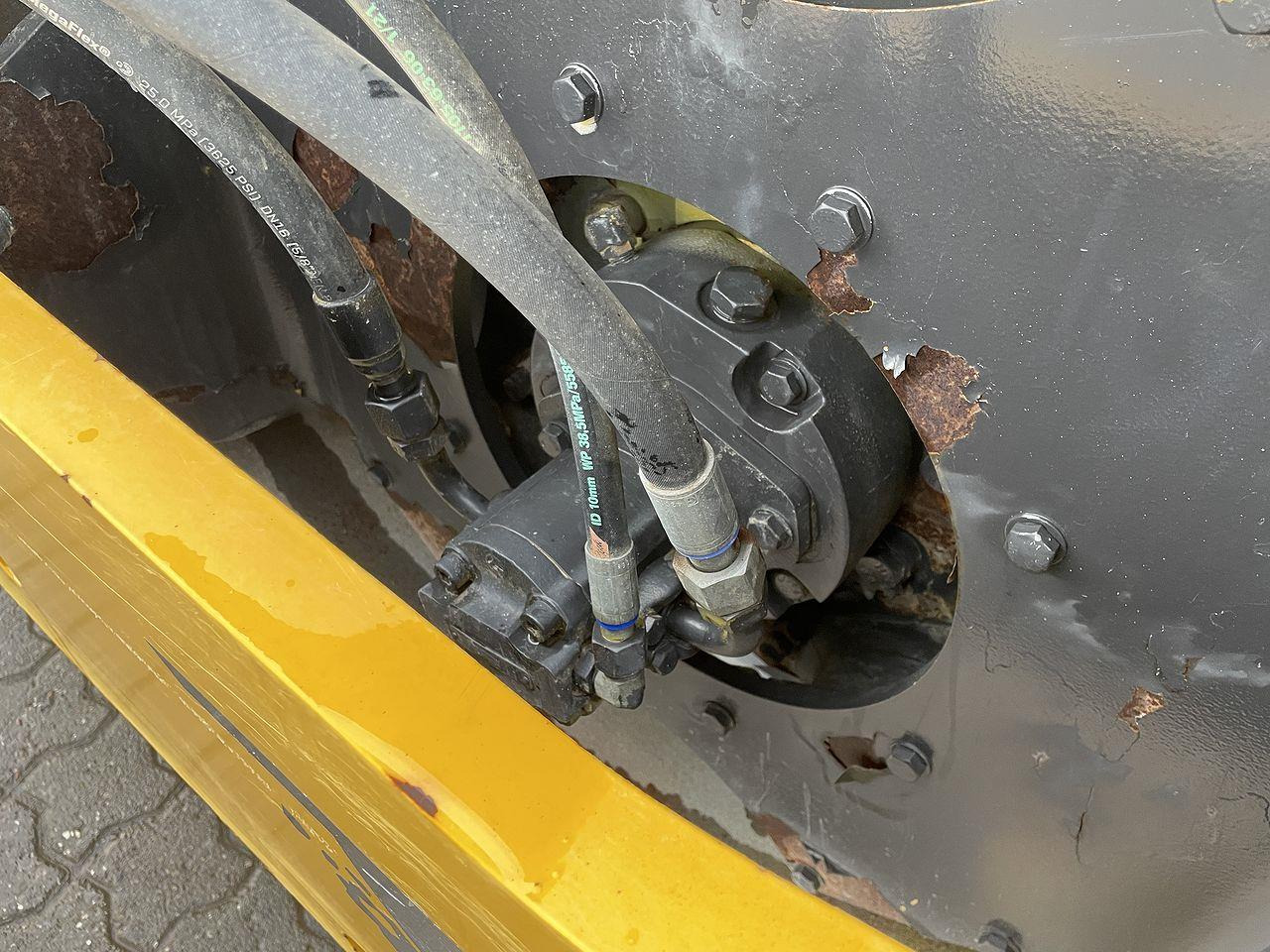 Kompaktor Atlas Copco CA1300D: obrázek 10 Kompaktor Atlas Copco CA1300D: obrázek 10