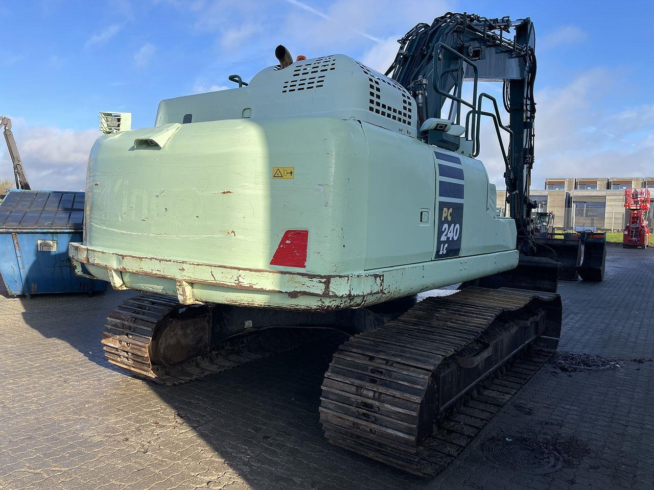 Komatsu PC240LCD-11 - Pásové rýpadlo: obrázek 4 Komatsu PC240LCD-11 - Pásové rýpadlo: obrázek 4