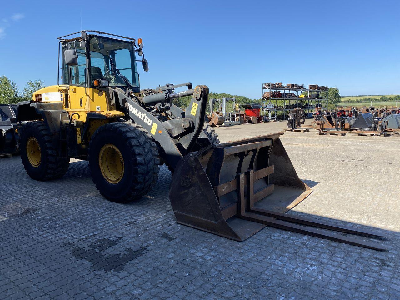 Komatsu WA250PZ-5 - Kolový nakladač: obrázek 5 Komatsu WA250PZ-5 - Kolový nakladač: obrázek 5