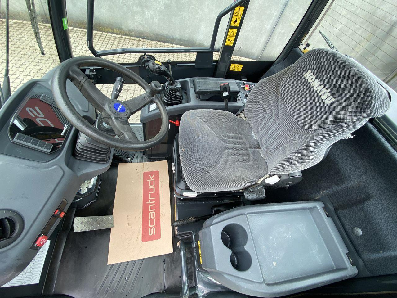 Komatsu WA70M-8EO - Kloubový nakladač: obrázek 3 Komatsu WA70M-8EO - Kloubový nakladač: obrázek 3